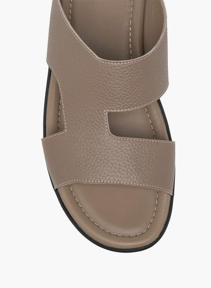 Cutout Detail Slip-On Arabic Sandals