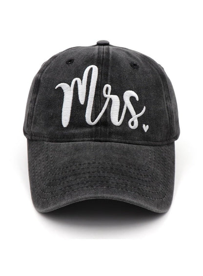 Mr & Mrs Embroidered Baseball Caps | Wedding Gift Set for Couples